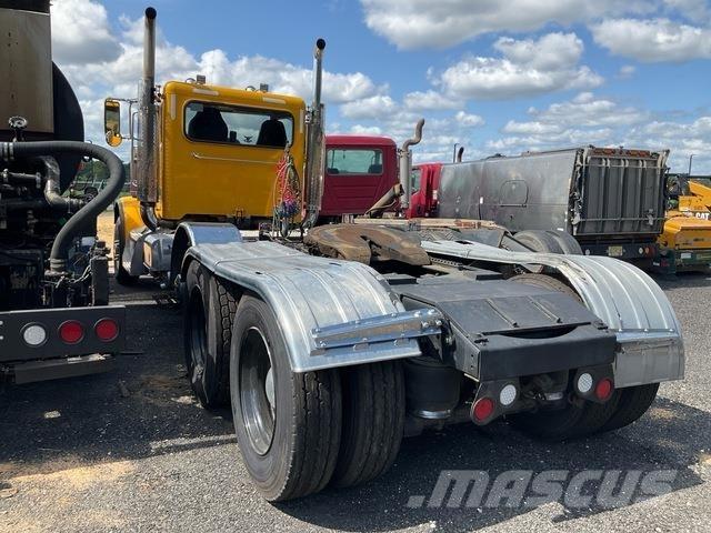Peterbilt 367 中古トラクターヘッド | トレーラーヘッド