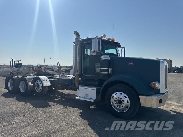 Peterbilt 367 中古トラクターヘッド | トレーラーヘッド