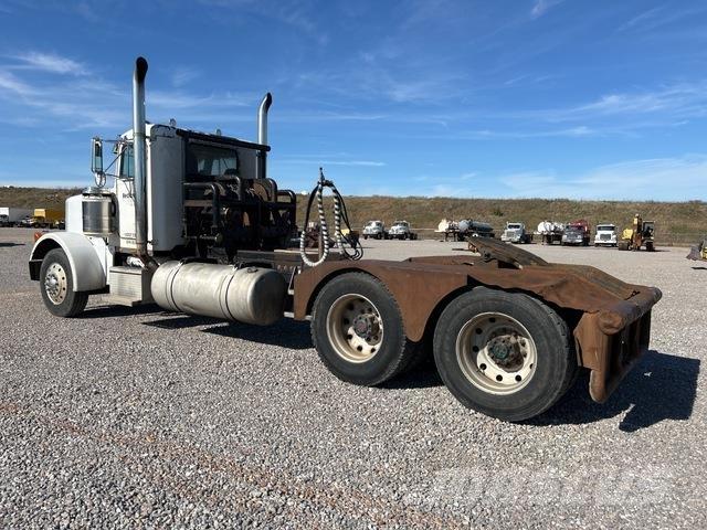 Peterbilt 378 中古トラクターヘッド | トレーラーヘッド