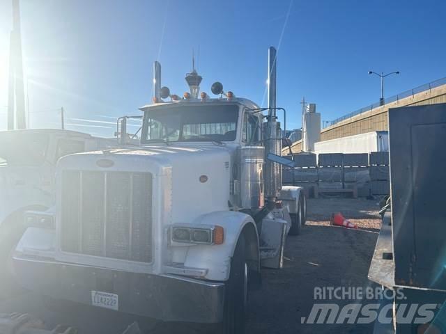 Peterbilt 378 中古トラクターヘッド | トレーラーヘッド