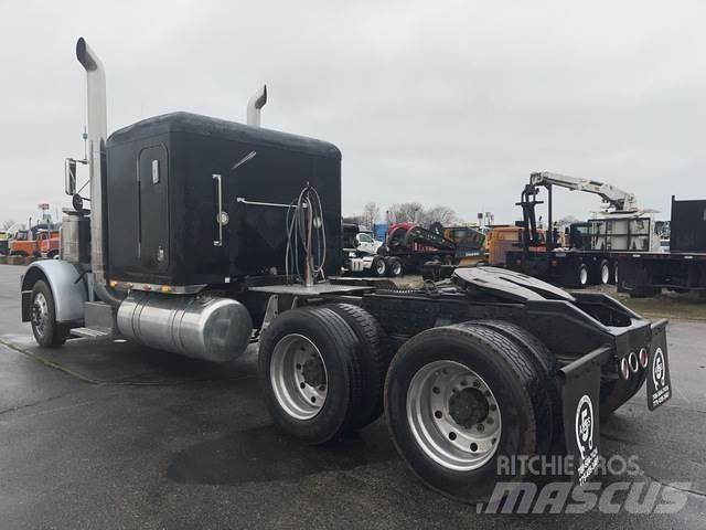 Peterbilt 378 中古トラクターヘッド | トレーラーヘッド