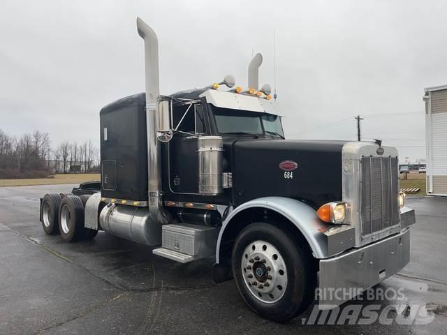 Peterbilt 378 中古トラクターヘッド | トレーラーヘッド