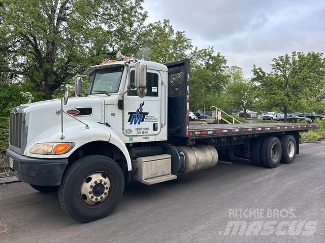 Peterbilt 382 平ボディー