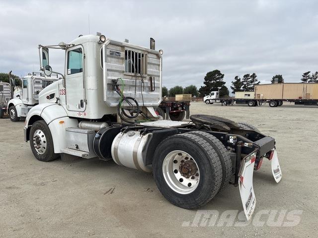 Peterbilt 384 中古トラクターヘッド | トレーラーヘッド