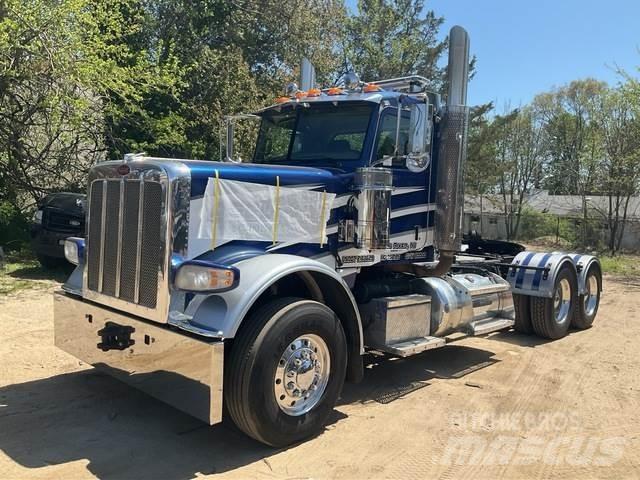 Peterbilt 388 中古トラクターヘッド | トレーラーヘッド