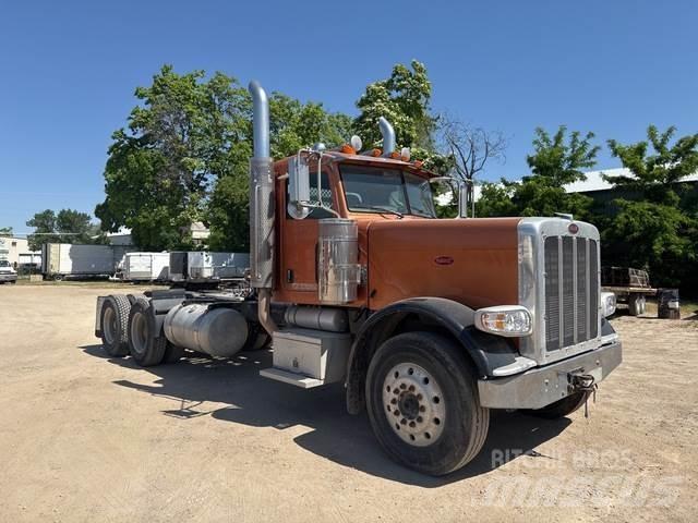 Peterbilt 388 中古トラクターヘッド | トレーラーヘッド