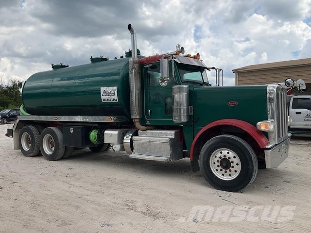Peterbilt 388 コンバイン／バキュームトラック
