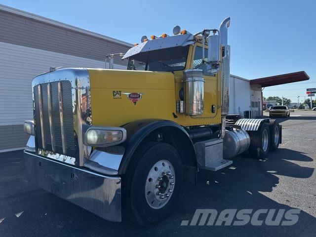 Peterbilt 388 中古トラクターヘッド | トレーラーヘッド