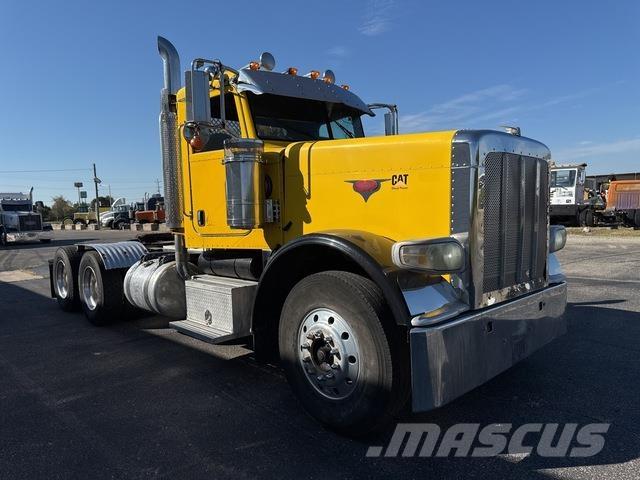 Peterbilt 388 中古トラクターヘッド | トレーラーヘッド