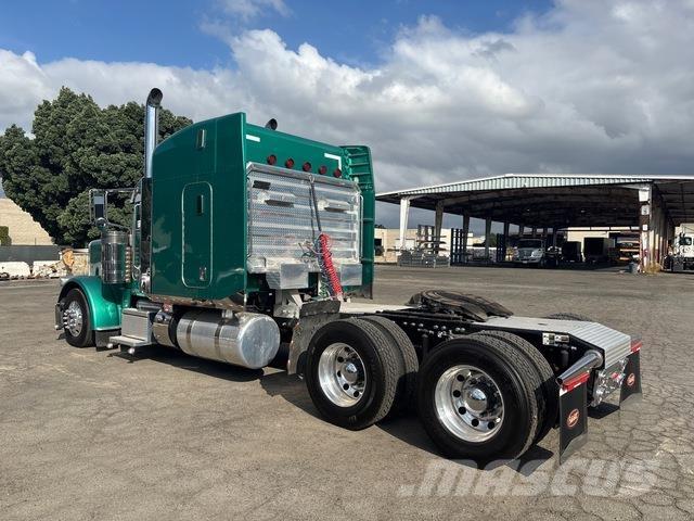 Peterbilt 389 中古トラクターヘッド | トレーラーヘッド