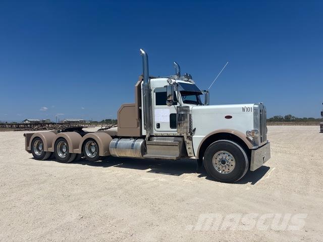 Peterbilt 389 レッカー車