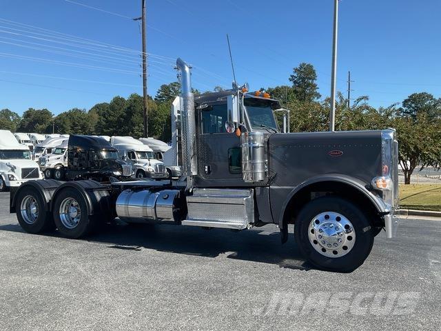 Peterbilt 389 中古トラクターヘッド | トレーラーヘッド