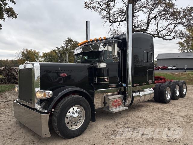Peterbilt 389 中古トラクターヘッド | トレーラーヘッド