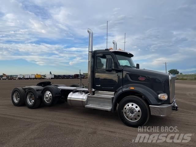 Peterbilt 567 中古トラクターヘッド | トレーラーヘッド