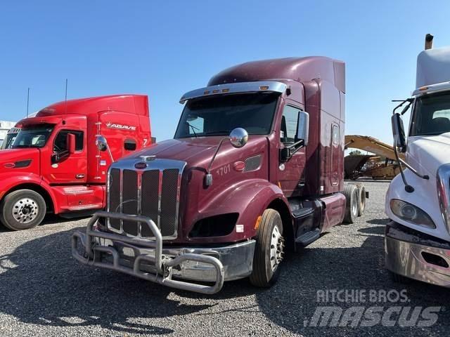 Peterbilt 579 中古トラクターヘッド | トレーラーヘッド