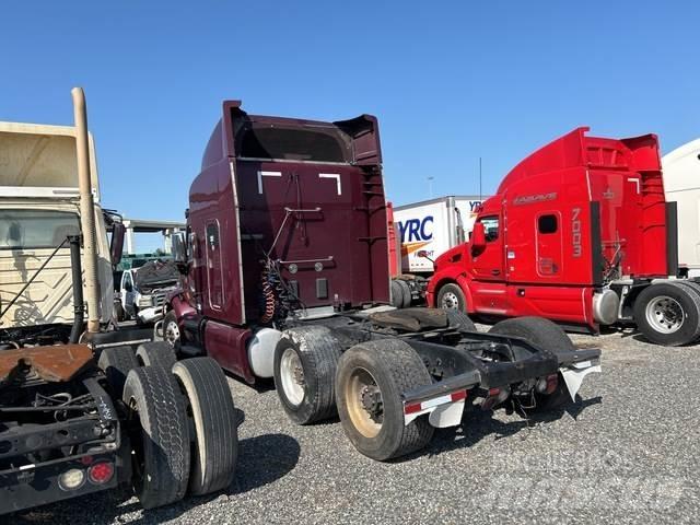 Peterbilt 579 中古トラクターヘッド | トレーラーヘッド