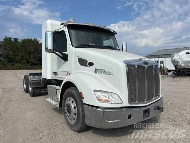 Peterbilt 579 中古トラクターヘッド | トレーラーヘッド