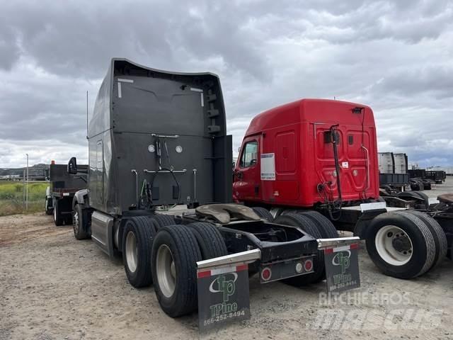 Peterbilt 579 中古トラクターヘッド | トレーラーヘッド