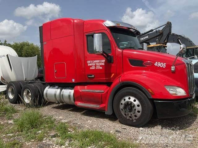 Peterbilt 579 中古トラクターヘッド | トレーラーヘッド