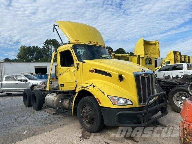 Peterbilt 579 中古トラクターヘッド | トレーラーヘッド