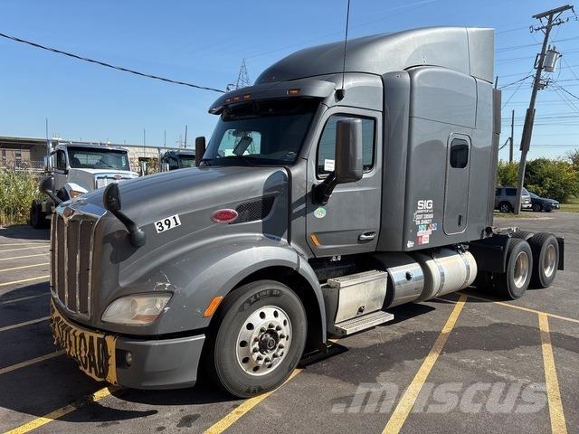 Peterbilt 579 中古トラクターヘッド | トレーラーヘッド