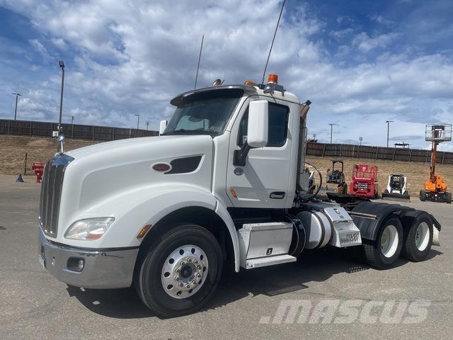 Peterbilt 579 中古トラクターヘッド | トレーラーヘッド