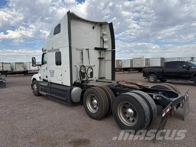 Peterbilt 579 中古トラクターヘッド | トレーラーヘッド