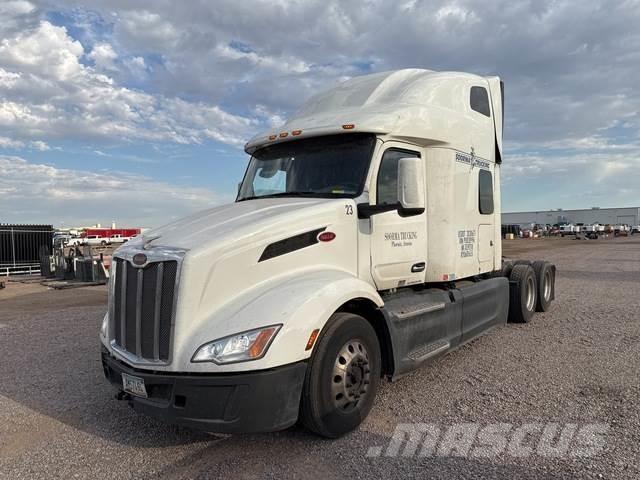 Peterbilt 579 中古トラクターヘッド | トレーラーヘッド