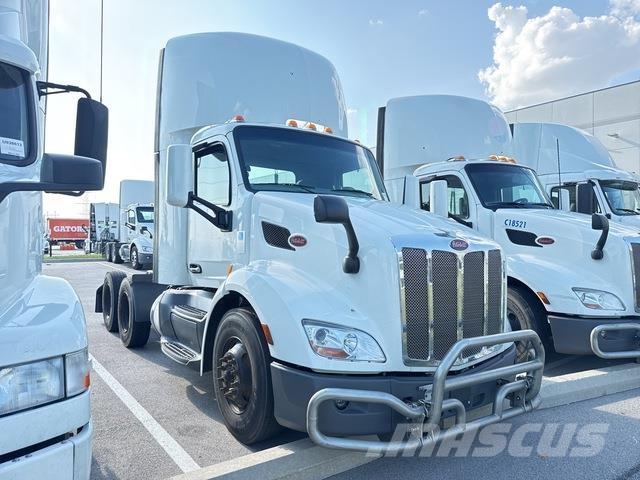 Peterbilt 579 中古トラクターヘッド | トレーラーヘッド