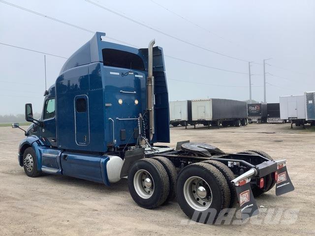 Peterbilt 579 中古トラクターヘッド | トレーラーヘッド