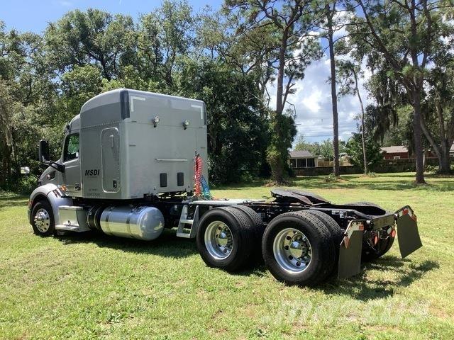Peterbilt 579 中古トラクターヘッド | トレーラーヘッド