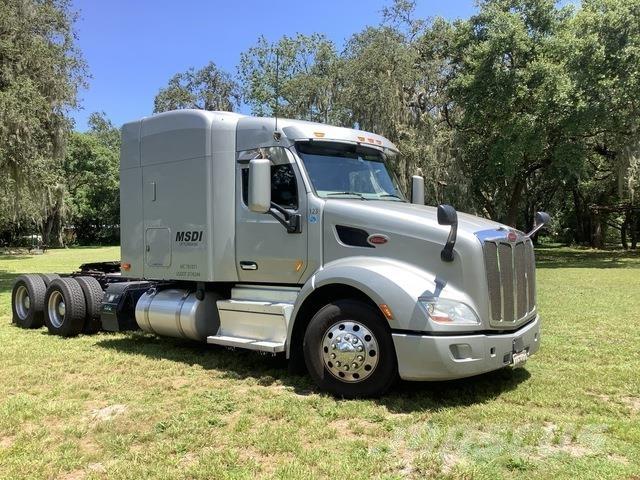 Peterbilt 579 中古トラクターヘッド | トレーラーヘッド