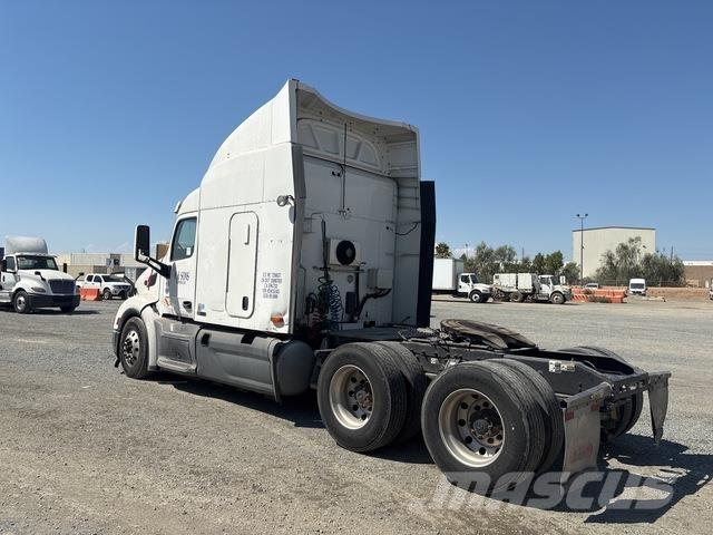 Peterbilt 579 中古トラクターヘッド | トレーラーヘッド