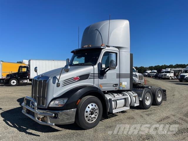 Peterbilt 579 中古トラクターヘッド | トレーラーヘッド
