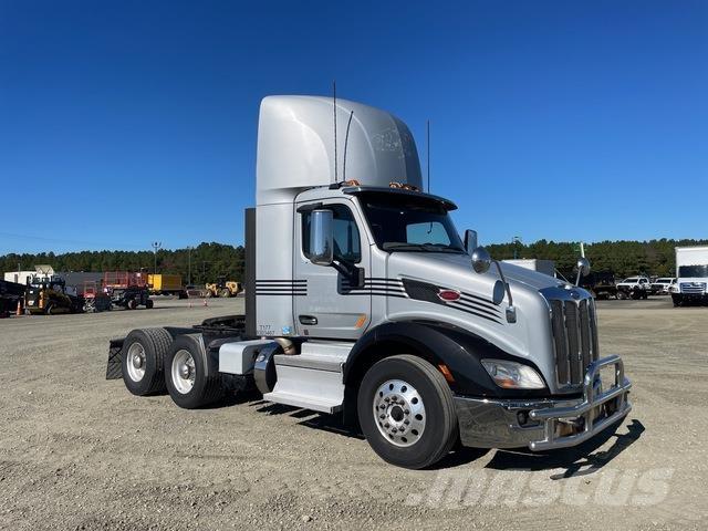 Peterbilt 579 中古トラクターヘッド | トレーラーヘッド