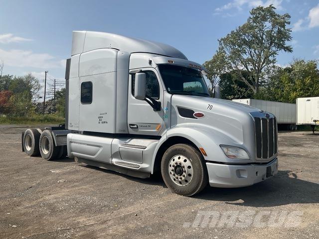 Peterbilt 579 中古トラクターヘッド | トレーラーヘッド