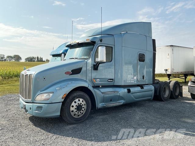Peterbilt 579 中古トラクターヘッド | トレーラーヘッド