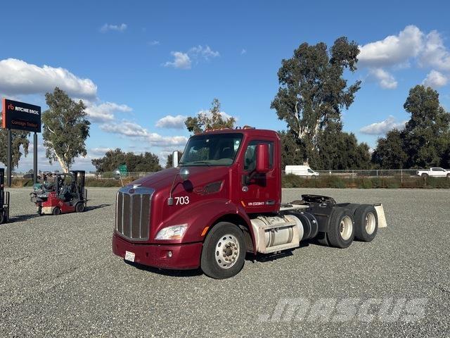 Peterbilt 579 中古トラクターヘッド | トレーラーヘッド