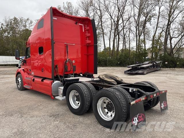 Peterbilt 579 中古トラクターヘッド | トレーラーヘッド