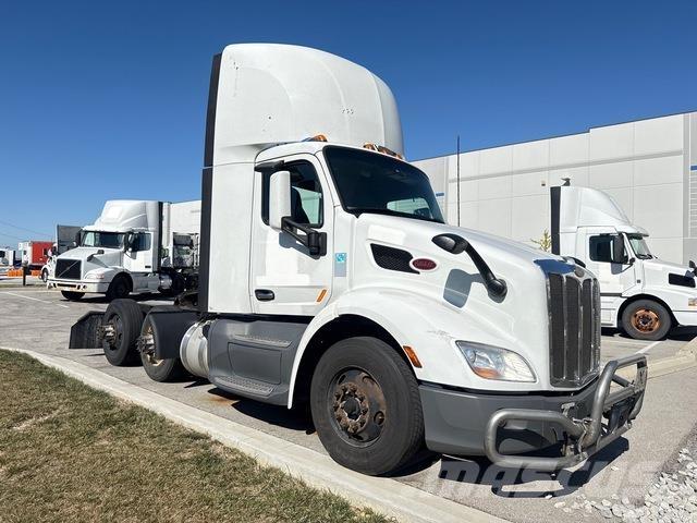 Peterbilt 579 中古トラクターヘッド | トレーラーヘッド