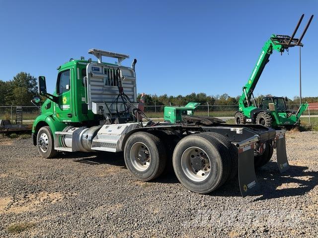 Peterbilt 579 中古トラクターヘッド | トレーラーヘッド