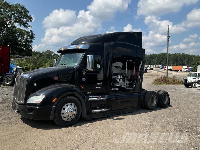 Peterbilt 579 中古トラクターヘッド | トレーラーヘッド