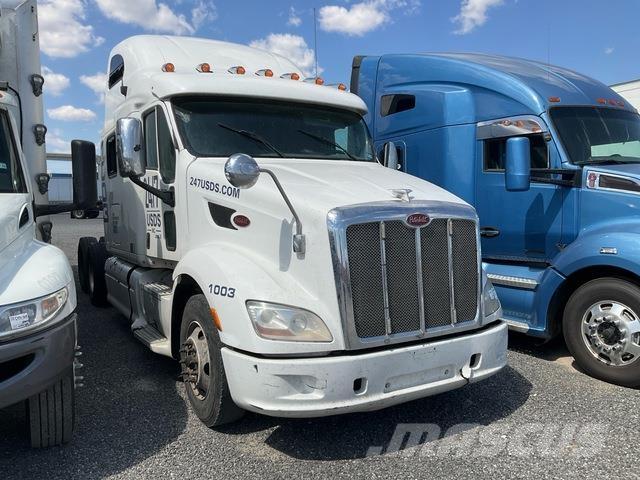 Peterbilt 587 中古トラクターヘッド | トレーラーヘッド