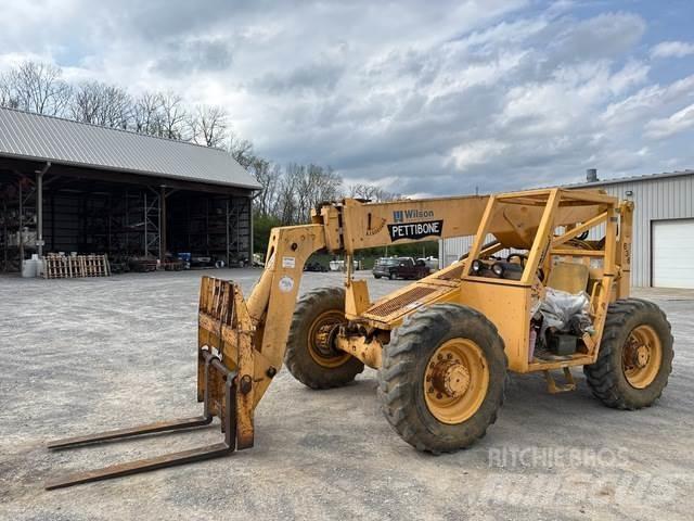 Pettibone 636 テレスコーピックハンドラー