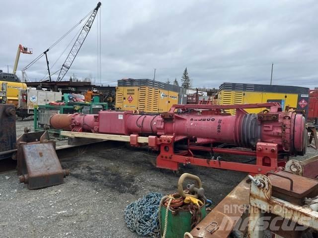  Pileco D30-32 油圧パイルハンマー