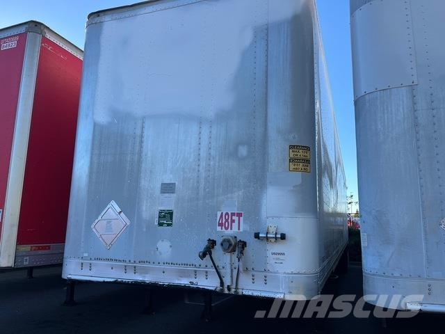  Pines ボックスボディートレーラー