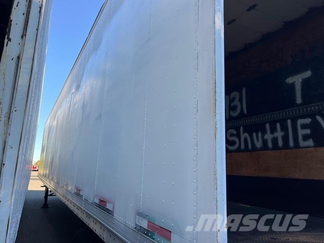  Pines ボックスボディートレーラー