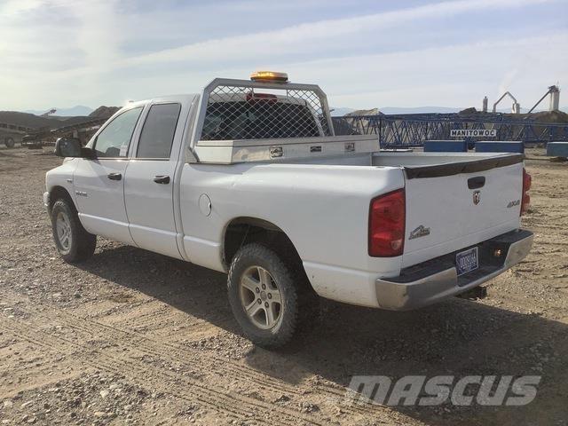 RAM 1500 ピックアップ／ドロップサイド