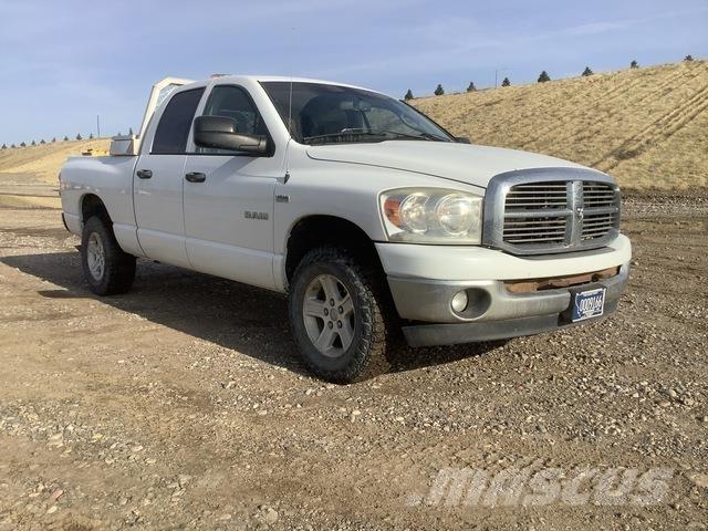RAM 1500 ピックアップ／ドロップサイド