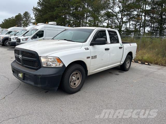 RAM 1500 ピックアップ／ドロップサイド